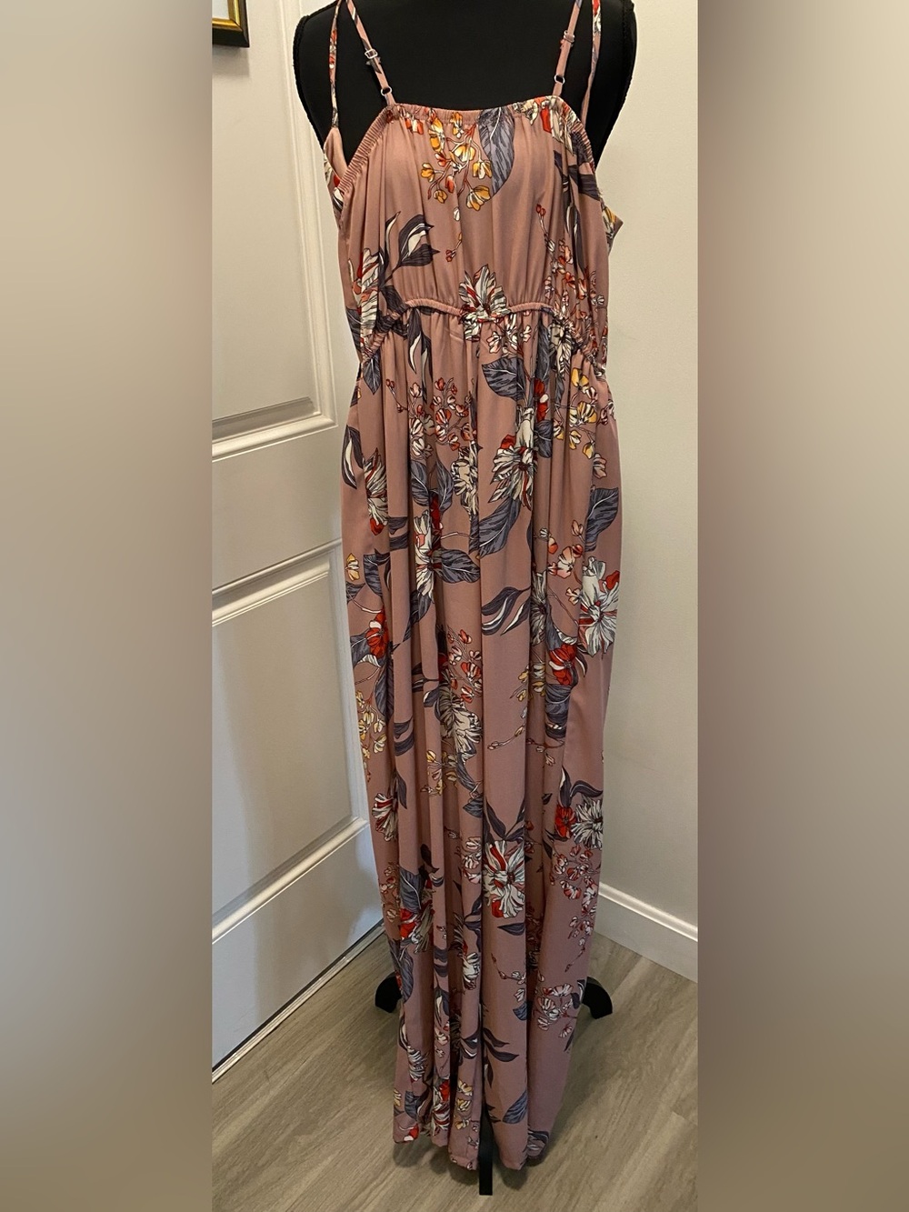 Active USA Mauve Floral Wrap-Front Wide-Leg Jumpsuit Size Small New - Picture 4 of 8
